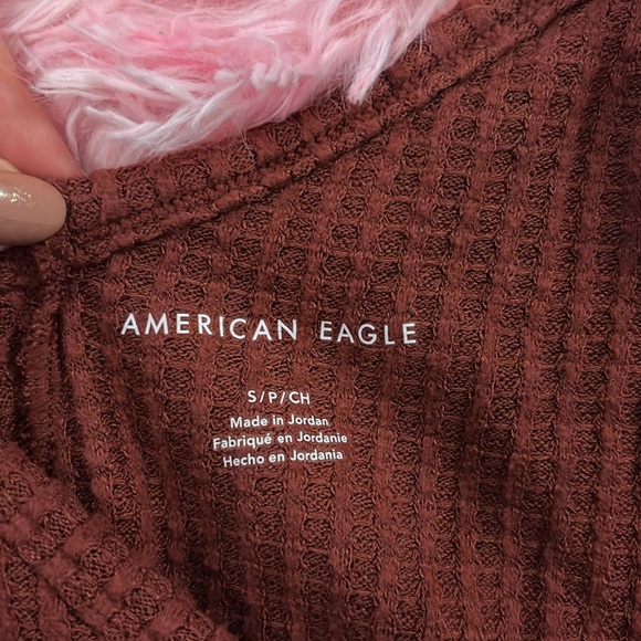 American Eagle Sweater - Picture 2 of 3